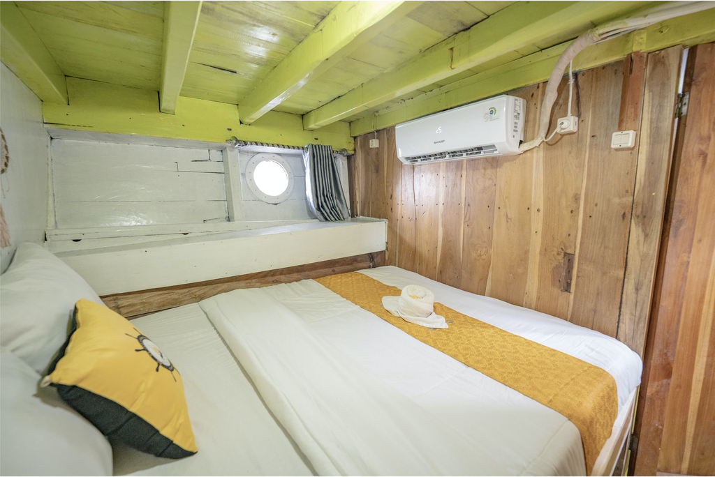 NK2_0000s_0001_WIL04852.webp